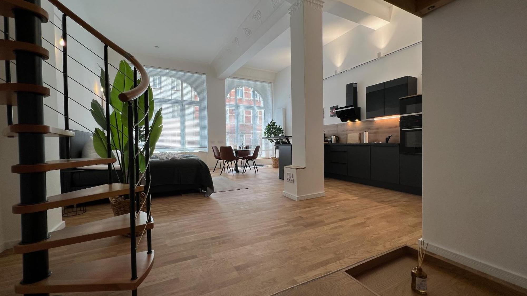 Neu! City-Loft-Apartment Im Goethe Palais I 5P I Lift I Parkplatz I Zentrum I Helios Aue  Exterior photo